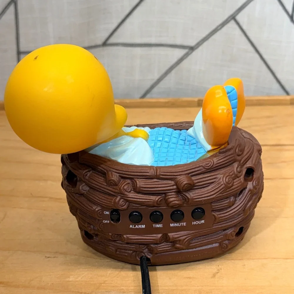 Westclox‎ Tweety Bird Alarm Clock OS Yellow Vintage Looney Tunes Nest 32402-AC